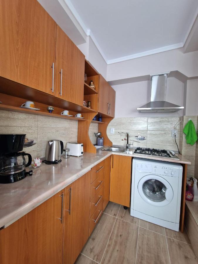 Laroka House Arty And Cosy Studio Universitate Center บูคาเรสต์ ภายนอก รูปภาพ