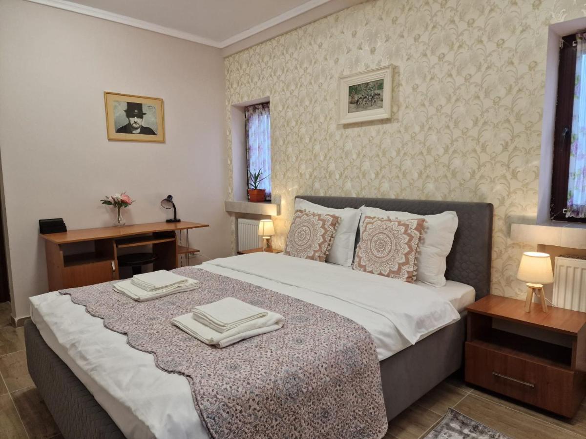 Laroka House Arty And Cosy Studio Universitate Center บูคาเรสต์ ภายนอก รูปภาพ